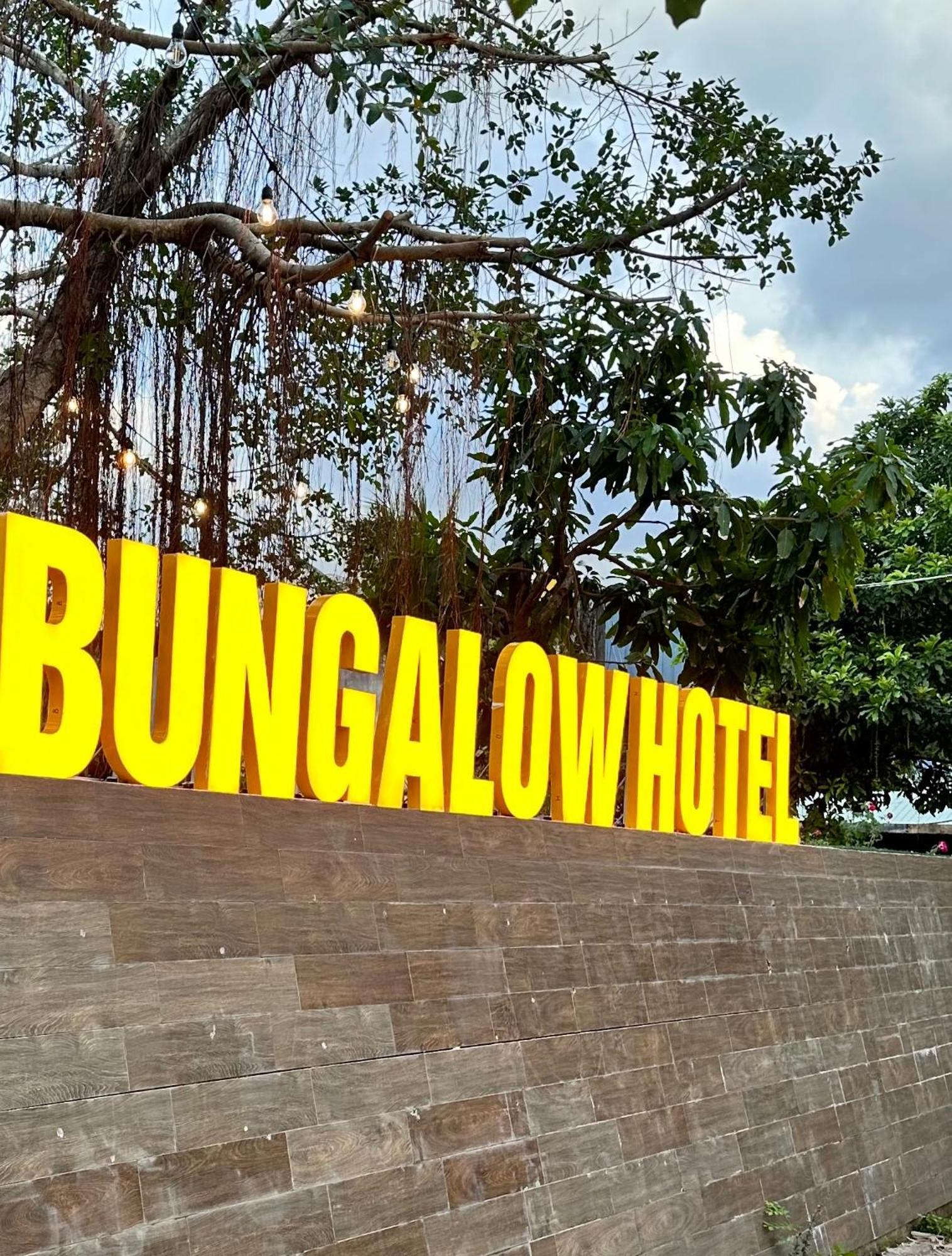 Bungalow Hotel Chi Khu Co Ong Eksteriør billede