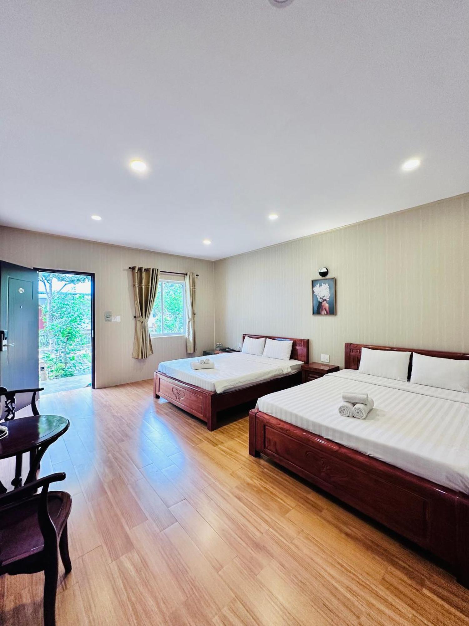 Bungalow Hotel Chi Khu Co Ong Eksteriør billede