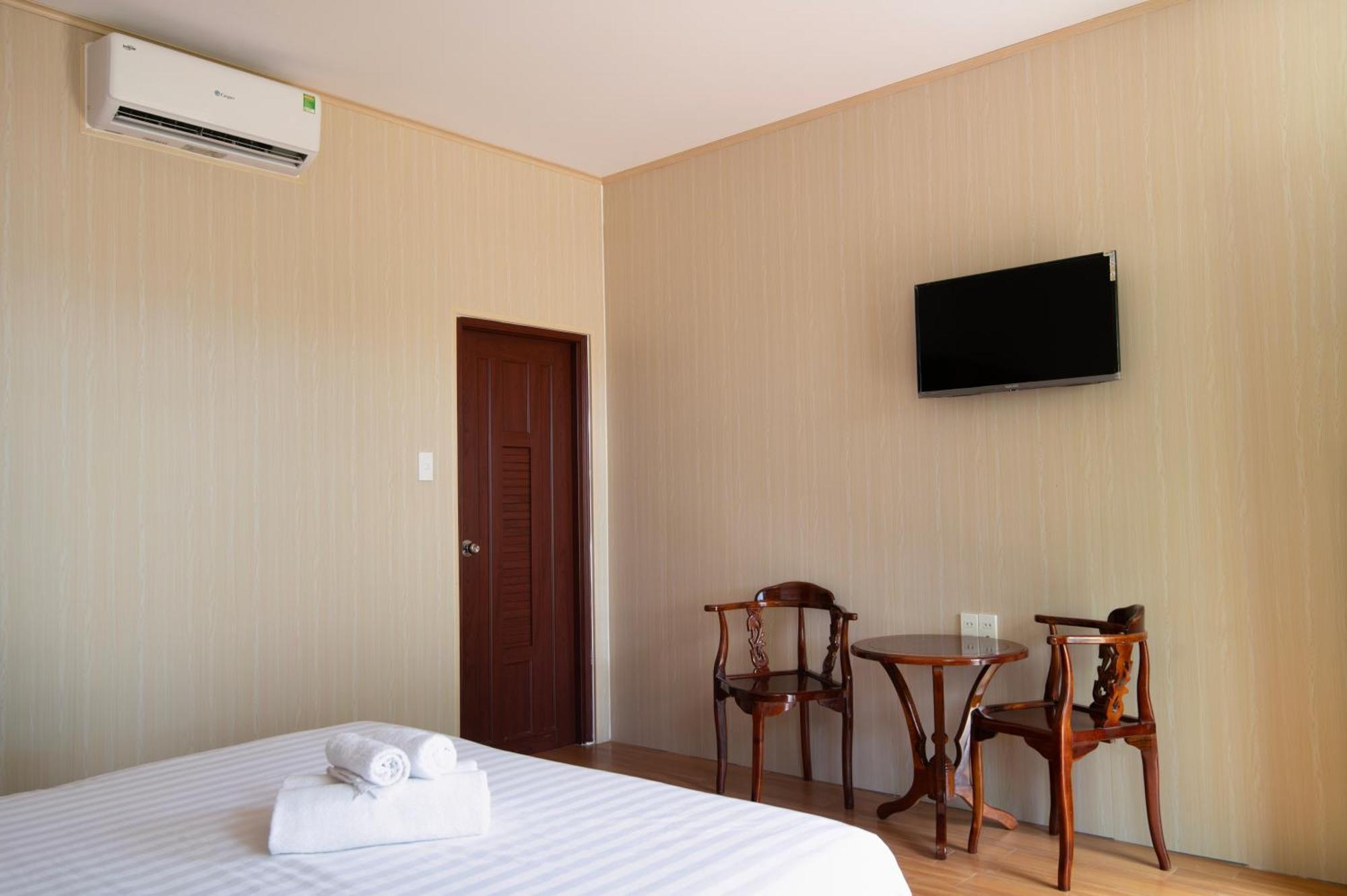 Bungalow Hotel Chi Khu Co Ong Eksteriør billede